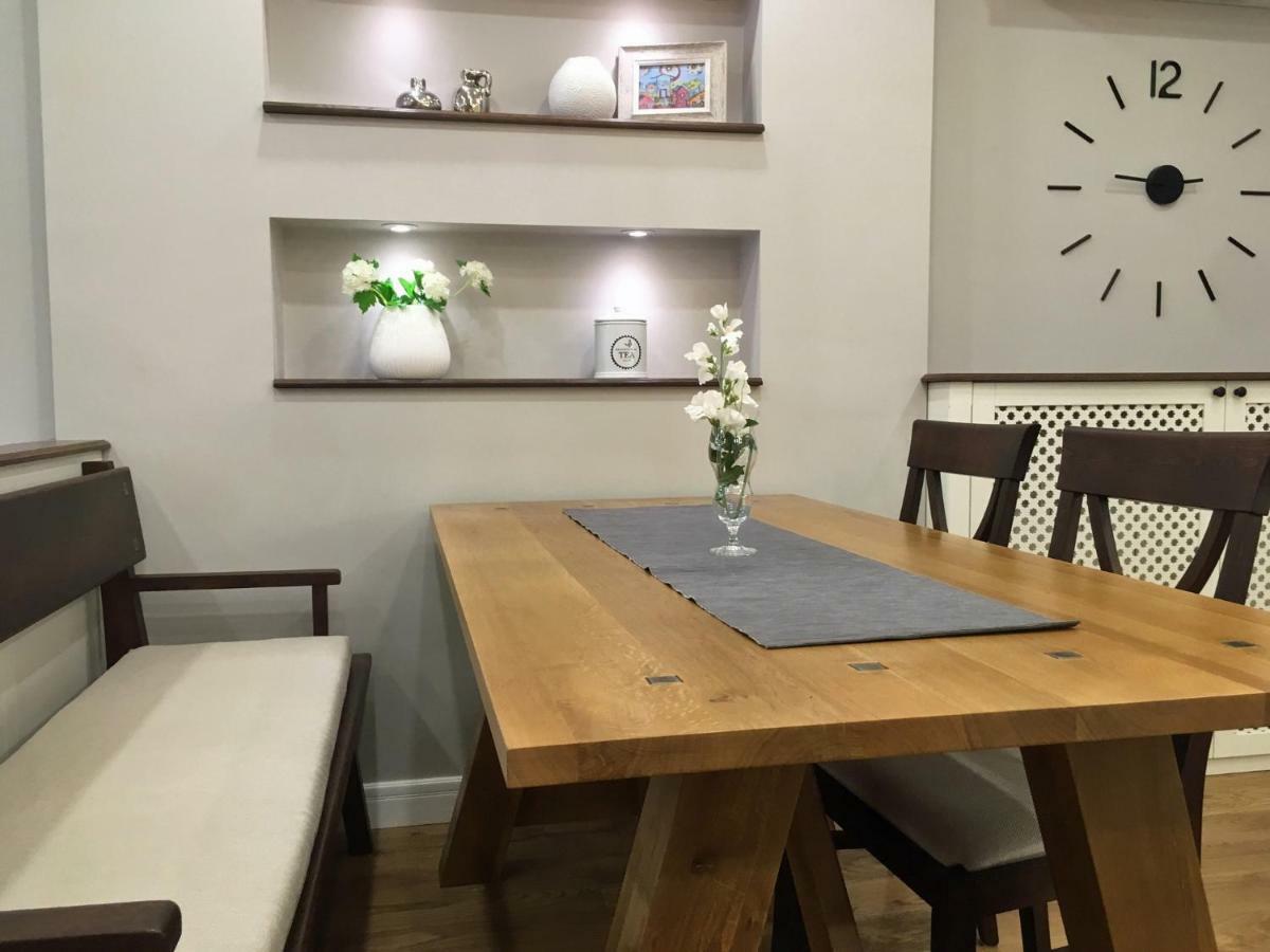 A Luxury Apartment With Patio And Bbq Σόφια Εξωτερικό φωτογραφία