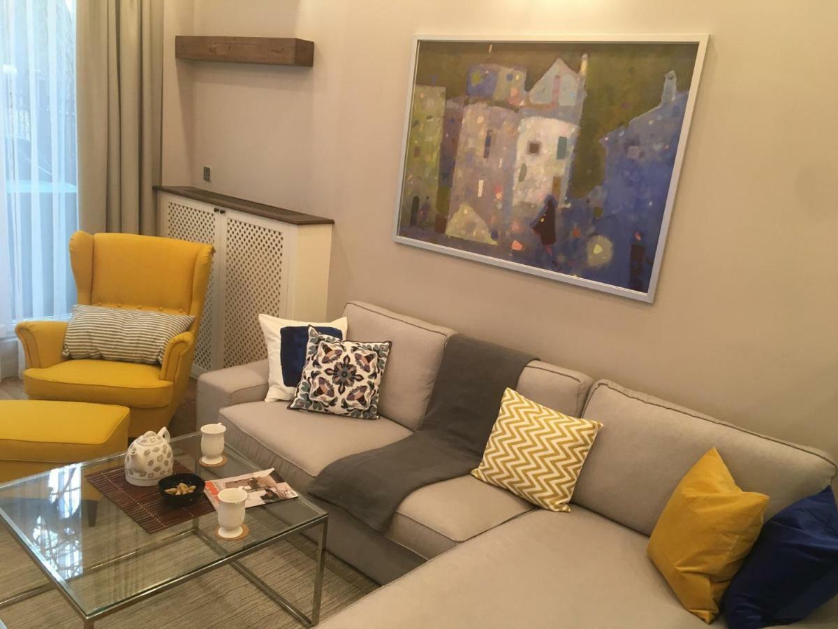 A Luxury Apartment With Patio And Bbq Σόφια Εξωτερικό φωτογραφία